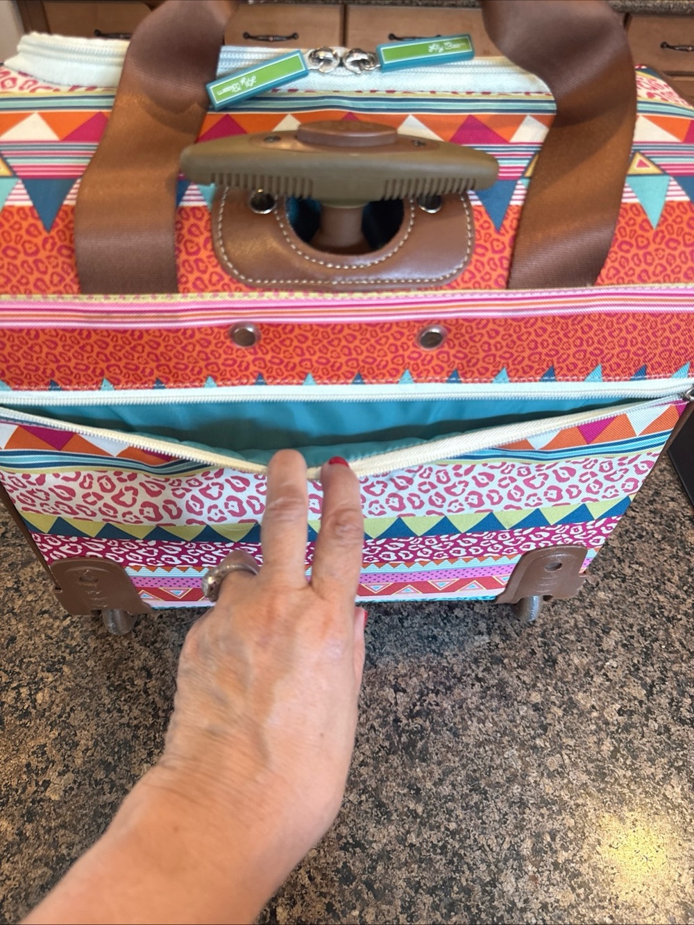 Lilly Bloom 15” Underseat travel rolling luggage carry on bag - Picture 5 of 16